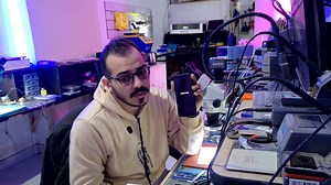 📱 Samsung A02 – عطل الشبكة (PMIC_CLK_RF) لو الجهاز معاك مش لاقط شبكة خالص أو شبكة فاضية رغم سلامة السوفت ركّز في النقطة دي 👇 ⚠️ المشكلة هنا مش آي سي شبكة المشكلة من مسار PMIC_CLK_RF 🔍 في الفيديو بشرح: ✔️ وظيفة CLK_RF وتأثيره المباشر على الشبكة ✔️ المسار خارج من الـ PMIC رايح فين ✔️ الفحص بالمالتي ميتر (استمرارية / شورت) ✔️ أنهي مكون لو واقع أو مفتوح يعمل العطل ده ✔️ وإزاي تعالج المسار وترجع الشبكة تشتغل 💡 شرح عملي على بورد Samsung A02 من غير تبديل مكونات على الفاضي ولا شغل تجربة #عبقرينو_صيا