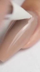 Iridescent Studded Gel Nail Art #nailart | cutepolish