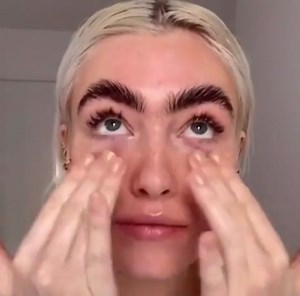 Power Lift Treatment Cream Moisturiser @indiaalexandraial Shop the latest: www.mirenesse.com | Mirenesse Cosmetics | Facebook