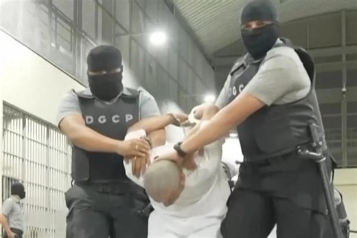 US deports ten alleged gang members to El Salvador, ahead of Bukele's meeting with Trump | ABS-CBN News
