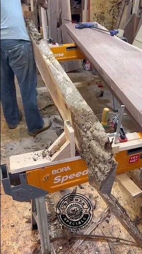 Vertical supports help with live edge debarking #woodworking #woodworkingtools #slabs