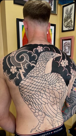 🌸Another session on this Japanese hawk back by Woody. Work like this always welcome! Send us a DM to discuss your ideas! 🌸 | Eightfold Tattoo