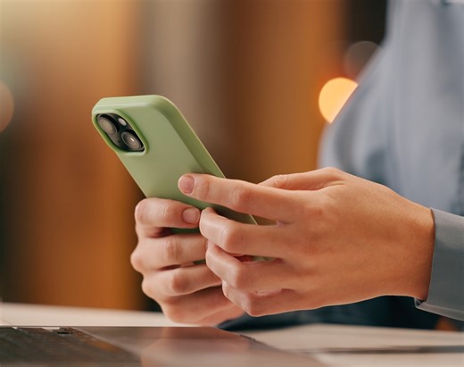 Le SMS n’a pas dit son dernier mot, il fait même son grand retour avec Apple et Google