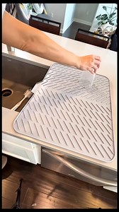 Silicone sink drying mat with built in drain = dry counters, no mess | Decor Dreams