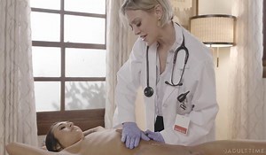 transfixed khloe kay & dee williams the physical — PornOne in italiano