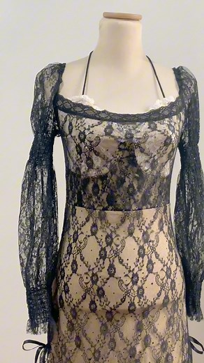 This bodycon lace dress is to die for. 😭❤️. I see Mina & Momo slaying this fit 💁🏻‍♀️. #outfitinspo #fashiontiktok #outfitideas #outfitinspiration #dresses #koreanfashion #lacedresses #UkaySeller #outfitideasforyou #ukayshop #outfitph | Bargain Babe