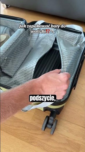 Jak zapakować buty do walizki podczas podróży⁉️👟1️⃣