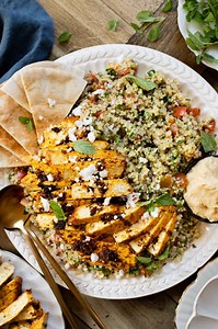 This Quinoa Tabbouleh with Baked Tofu is a high protein vegan recipe. Filled with healthy grains, fresh herbs & seasoned tofu! #thissavoryvegan #tabbouleh #quinoa #bakedtofu #healthylunch #mealprep | This Savory Vegan