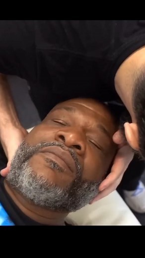 16K views · 201 reactions | Cracking it up with hall of fame boxing icon @riddickbowe  #boxing #bigdaddy #riddickbowe #legend | Dr. Beau Hightower | Facebook