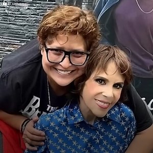 3K views | The love story between Alejandro Camacho and Rebecca Jones was marked by ups and downs, although the couple divorced after years of marriage, they never stopped loving each other, until the last day of Rebecca's life. A year after her departure, Alejandro still remembers her with great affection. | Celebrities | Facebook