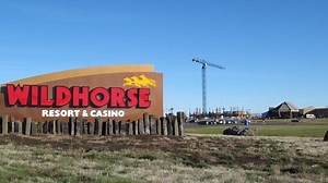 Oregon casino closes after employee tests positive for coronavirus