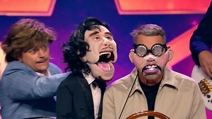 Voller Einsatz: Bei Bauchredner Reto muss auch Michael mit ran