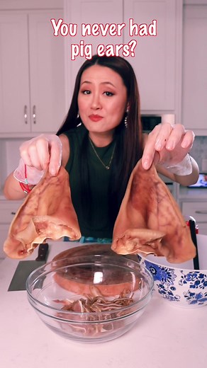 Delicious Pig Ears: A First-Time Family Taste Test! 🐷❤️