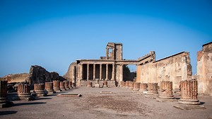 How To Get To Pompeii And Herculaneum from Naples
