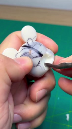 25K views · 551 reactions | 吏‍♂️ ~A Diamond in the Rough~ Start to finish on my Aladdin Vinylmation 吏‍♂️#aladdin #disney #designertoys #vinyltoys #toyart #instaart #instaartist #art #miniatures #painting #diycrafts #vinylmation #sculpting #diycrafts #instatoys #genie #disneyart #disneylove | Jared Circusbear | Facebook