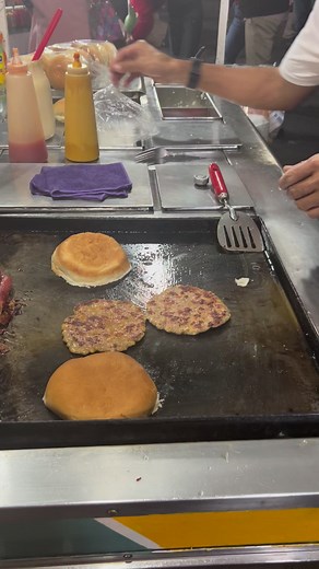 Así se preparan los hot dog callejeros #hogdogs #parati #viral | Punto Garnachero