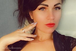 Findom GOON mesmerize for MY Legs, Loubs and PVC curves - Mistress Monica Official Profile | LoyalFans