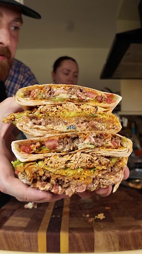 Crunchwrap Supreme Pulled Chicken Sandwich Recipe