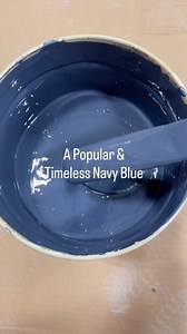 Hale Navy by Benjamin Moore is a timeless, deep navy blue that’s loved for the sophistication and dramatic flair it brings to a space. One of the reasons designers and homeowners keep coming back to it? It pairs beautifully with just about everything—from crisp whites and soft neutrals to warm woods and even bolder colors. It’s an especially great choice for: • Pantries • Cabinets • Built-ins • Feature walls Bold without being trendy. Classic without feeling boring. This pantry is proof that a s