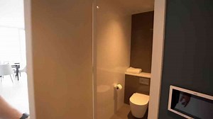 What £6,000 per month gets you in Canary Wharf, London (luxury apartment tour)