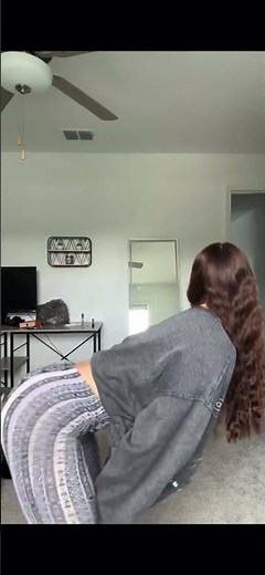 Flare pants twerk solo