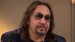 ACE FREHLEY Hopes To Release His Next Book In 2017