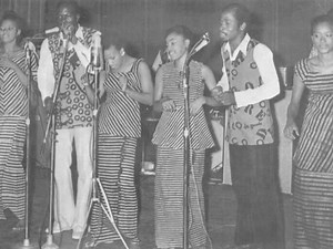 73K views · 1.2K reactions | SOUVENIR ! SOUVENIR ! BEMBEYA JAZZ 1970 : Titre : beni barale  | Siaka Pathe Diallo | Facebook