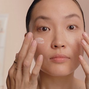 Tolerance Control Cream: a soothing cream to hydrate dry hypersensitive, reactive, intolerant or allergy-prone skin. Calms the skin in 30 seconds, provides long-lasting hydration and reduces sensations of skin discomfort.🤍 | Eau Thermale Avène