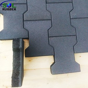 [Hot Item] Outdoor Interlocking Rubber Flooring Brick for Horse Stable