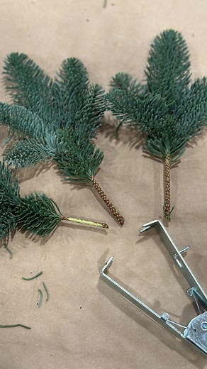 A PSA for florists … the metal rose thorn strippers work great to prep winter greeneries ✂️ #floristtip #floriststips #floristtipsandtricks #floriststuff #floristhacks #floristry101 #floristlife | Flirty Fleurs