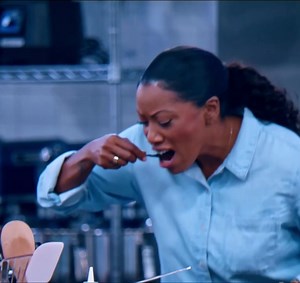 I love that Chef Pyet always adds a personal touch to her food. ✨ 📺: Next Level Chef FOX | Food Club FOX