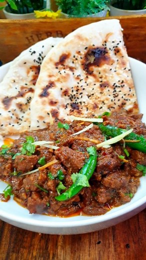 50K views · 17 reactions | I made Beef Masala with Afghan Naan today  Recipe will be up tomorrow Inshallah before you guys ask ❤ @chefwithpalette #desifood #desi #beef #indianfood #pakistanifood #afghanfood #naan #naanbread #curry #masala #foodgram #foodgasm #foodporn #yum | Chefwithpalette | Facebook