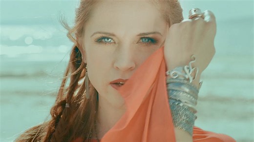 My "WARRIOR" music video screens this weekend at the West Sound Film Festival! 🙌🎬🙌 An allegory for the indie artist's journey, the Warrior drags her piano through an unforgiving desert. Just as she is about to give up hope, two powerful friends (or collaborators) come to her aid. The Warrior finds strength in nature, in community, and in herself. This song and video explore themes of the divine feminine, sisterhood, and the beauty of the natural world. ☀️🌙✨ Huge thanks and congratulations to