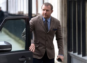 Guy Ritchie's "Aladdin" Reboot Allegedly "Browning" Actors' Skin