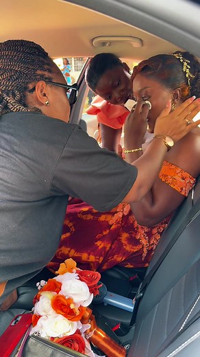 Voilaaaa on peut se marier maintenant à t’elle dit. 🥹😇 Déesse Angouaaa vous êtes ce qu’on dit ici : femme. aussi sensible que forte de caractère à la fois. Recevez nos honneurs belle âme 🥰🫶🏼. #weddingplanning #hiré @Douceur ô Palais 👑