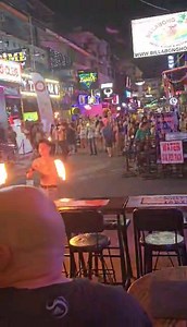 Lk Metro last night 📍Billabong bar | Pattayacentral.com