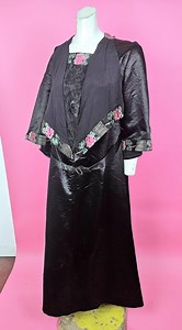 Edwardian Black Silk Gown With Beautiful Details Trimmed in Lamé Pink Rise at Back in a Bow and Round Edge at Front Rare Large Size - Etsy Canada