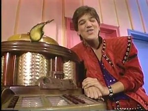 #80s, #vintage, #retro, #nostalgia , #1980s, #80snostalgia, #1980sfashion, #throwback, #80smusic, #vintage, #80smemories, #neon, #totallyrad, #oldschool, | The 80s