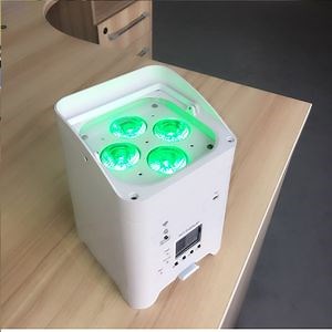 [Hot Item] 4*18W Rgbwauv 6in1 Wireless PAR Light for Stage