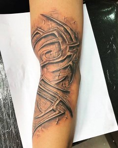 3d trible tattoo. Did this yesterday #kamzinkzonetattoos #kamzinkzone #tribletattoo #tattoos | Kamz Inkzone