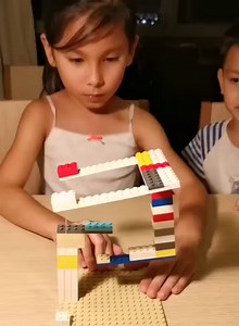 LEGO tensegrity a knife = 😎😎 | Beyond the Brick