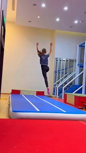 ✨ Clasele de Gimnastică pentru copii de la #StejariiCountryClub sunt deschise pentru înscrieri, atât pentru membri, cât și pentru non-membri. De ce este recomandată gimnastica pentru cei mici? 🤸‍♀️ întărește voința, rezistența și concentrarea copiilor; 🤸‍♀️ îi învață cum să-și controleze stresul; 🤸‍♀️ îi disciplinează; 🤸‍♀️ dezvoltare armonioasă; 🤸‍♀️ mișcare. Înscrie-i acum pe copii pentru o călătorie plină de energie și armonie: https://stejariicountryclub.ro/ro/gymnastics/ | Stejarii Cou