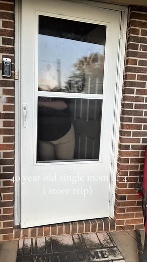 Quick trip to the store. We really didn’t need much. Of course the kids got snacks and I wanted a big ice cream, but I would have ate that bitch so I’m happy they got their own 🤣🤣🤣🤣🤣🤣 #singlemom #dayinmylife #autismmom | Shellie Sanders