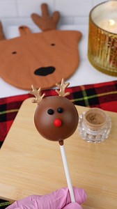 650K views · 3.8K reactions | The cutest reindeer cake pop dipped in Stover & Company Sweet Shoppe milk chocolate. I used a mold with Wilton Cake Decorating fondant for the antlers and face details 歷✨ Luster dust: Colour Mill - discount code BNB10 for extra savings ✨ #christmastreats #christmasbaking #reindeer #christmascakepops #cakepops #sweettooth #SweetTreats #dessert #christmasdesserts | Jessica Sotelo | Facebook