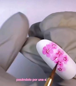 258K views · 8K reactions | Diseño de flores con pintura acuarela  ✨ Inspiración web | Pretty Nails by Yaz | Facebook