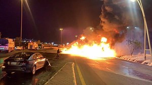Petroleum tanker fire on Jeddah highway damages 11 vehicles, no casualties reported
