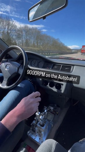 9,000 RPM Honda Civic EG | AutoTopNL