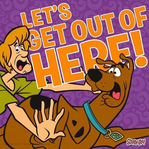 Get those feet and paws in action, we're outta here! 👣🐾🐾 | Scooby-Doo