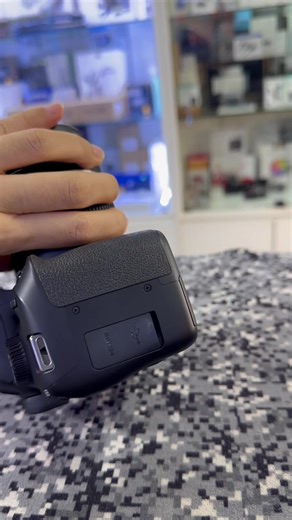 📷Canon EOS 4000D Kit 18-55mm 👉🏻មួយទឹក​ស្អាត 199$ 🎥 #មានទទួលរៀបចំLivestreamកំរិតHD 💵 មានសេវាបង់រំលស់ជាមួយ អុីអន 🚚 មានសេវាដឹកជញ្ជូនគ្រប់ខេត្តក្រុង 📱081 788 008 , 068 997 779, 078 997 779 🏠 ហាង​ ឌី​ អ​ អេឡិចត្រូនិច (Honey Shop) នៅក្រោយពេទ្យង្គឌួងផ្ទះលេខ​ 12E0 ផ្លូវ118 (ទល់មុខពេទ្យធ្មេញ​ ឌី​ ឃែរ) #មានទទួលជួសជុលទិញនឹងលក់កាមេរ៉ា​ #មានទទួលជួសជុលទិញនឹងលក់Drone | ឌី អ អេឡិចត្រូនិច/DR Electronic