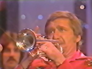 46K views · 1K reactions | Doc Severinsen - Celebration Suite! . NYE 1977 . . . #trumpetlovers #trumpet #trompeta #celebration #christmas #holidays #docseverinsen #orchestra #bigband #jazz #livemusic #solo #art #great | Trumpet Lovers | Facebook
